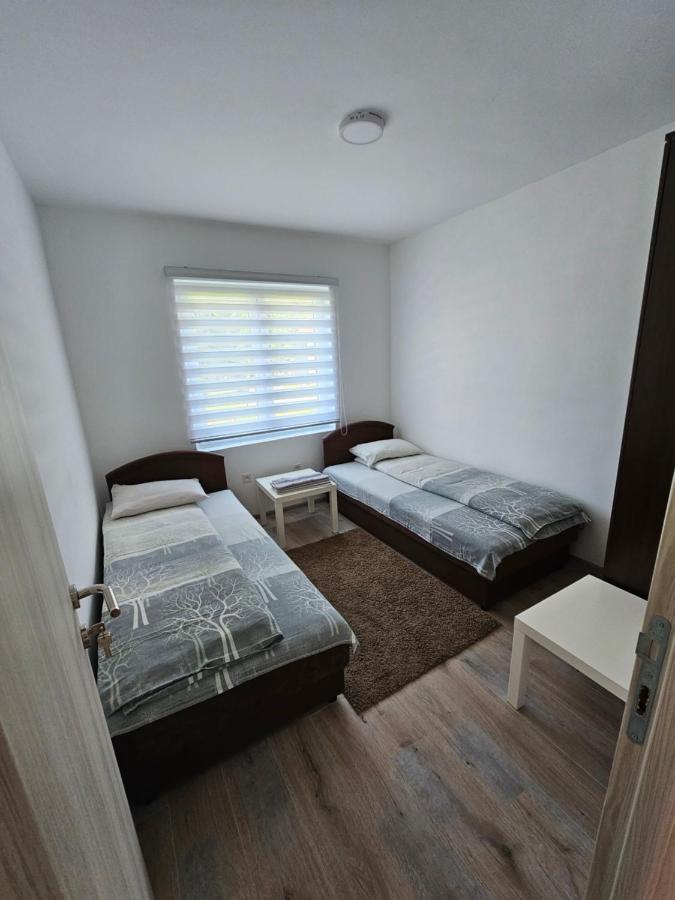 Apartment Planinski Raj *